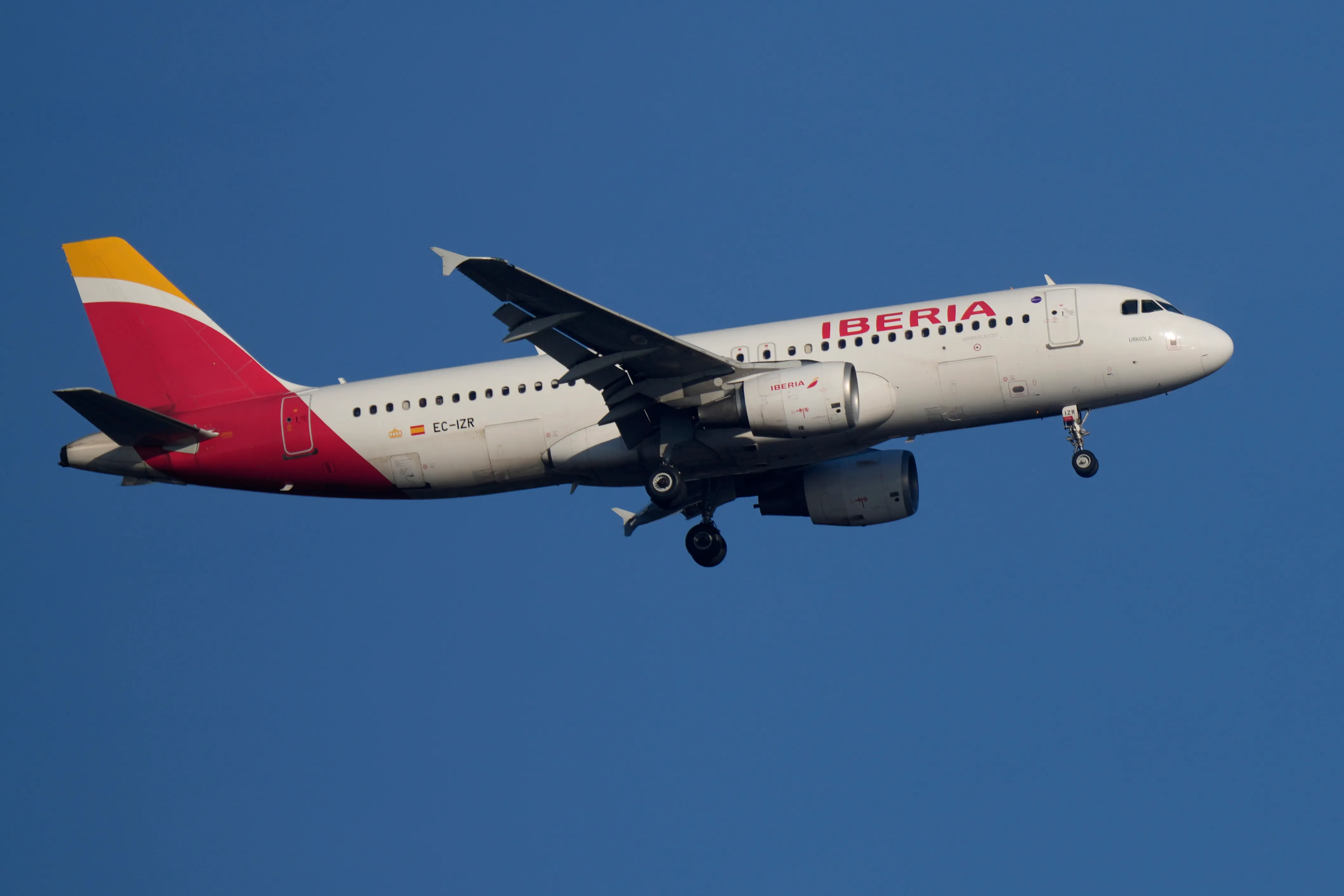 ارتفاع أسعار تذاكر الطيران بسبب أزمة الوقود العالمية