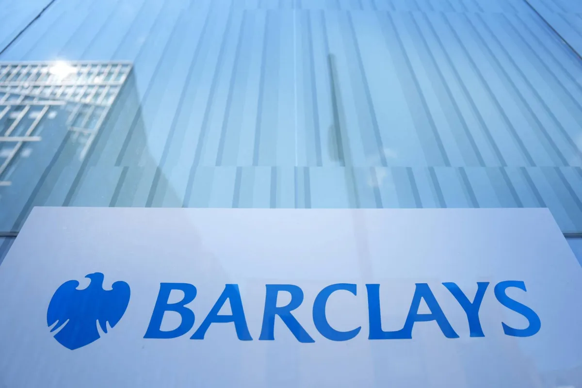 باركليز يحقق أرباحا قوية رغم تحديات الائتمان الخاص