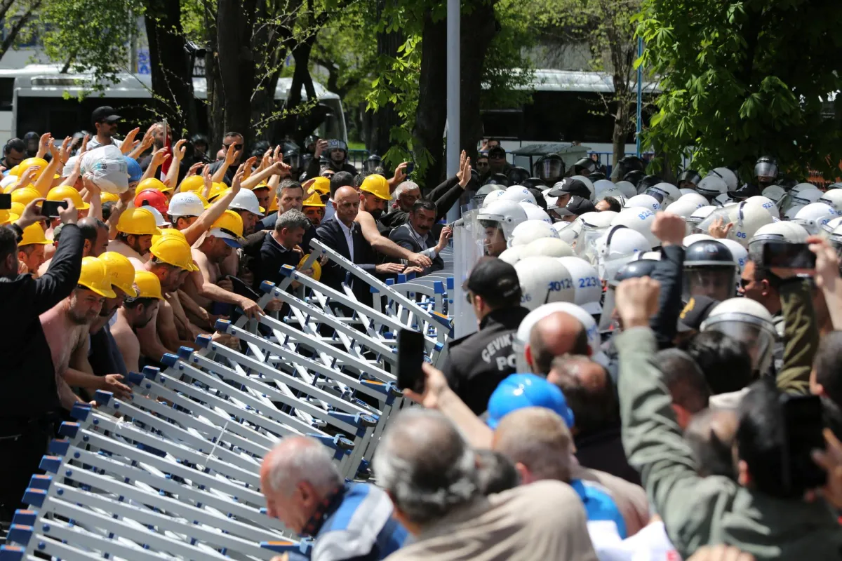 تسليط الضوء على أزمة حقوق العمال في تركيا مع استمرار الاحتجاجات