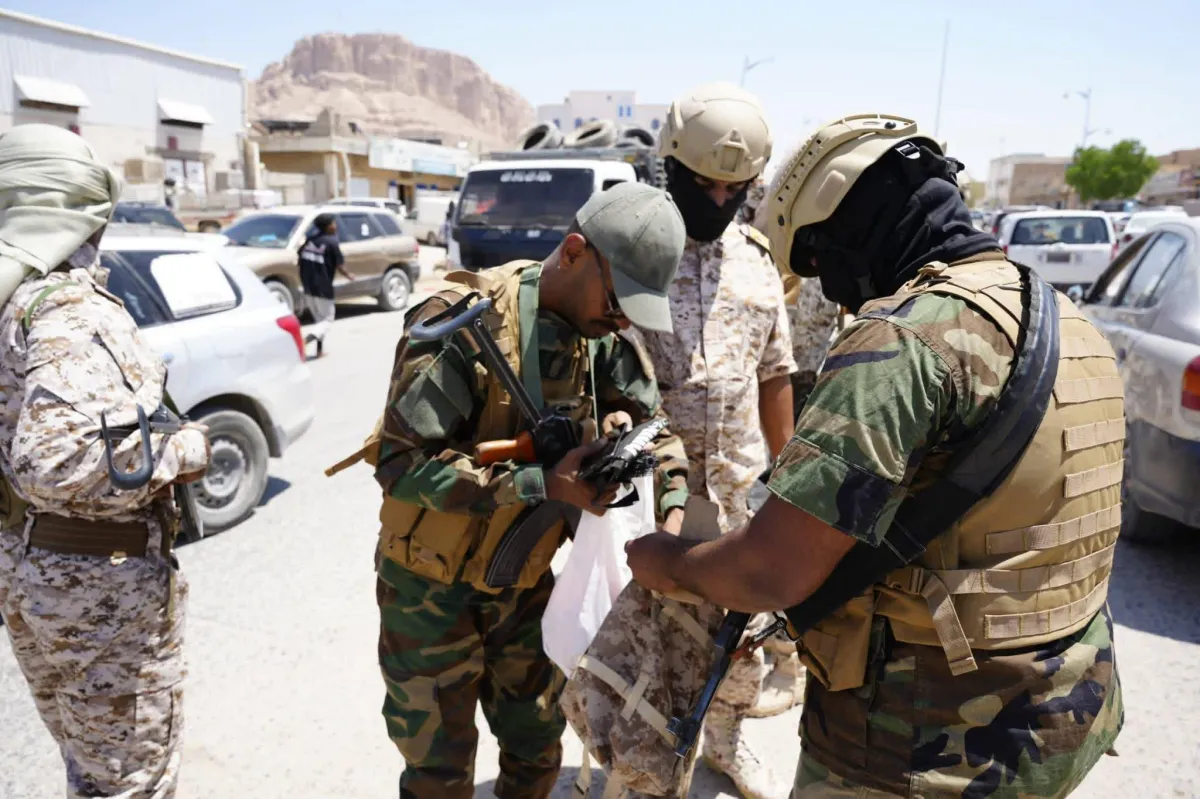 قوات درع الوطن تعزز الأمن في حضرموت وتواجه تحديات السلاح المنفلت