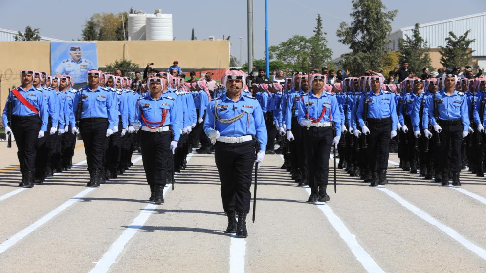 تخريج دفعة جديدة من الشرطة المستجدين تحت رعاية مدير الأمن العام
