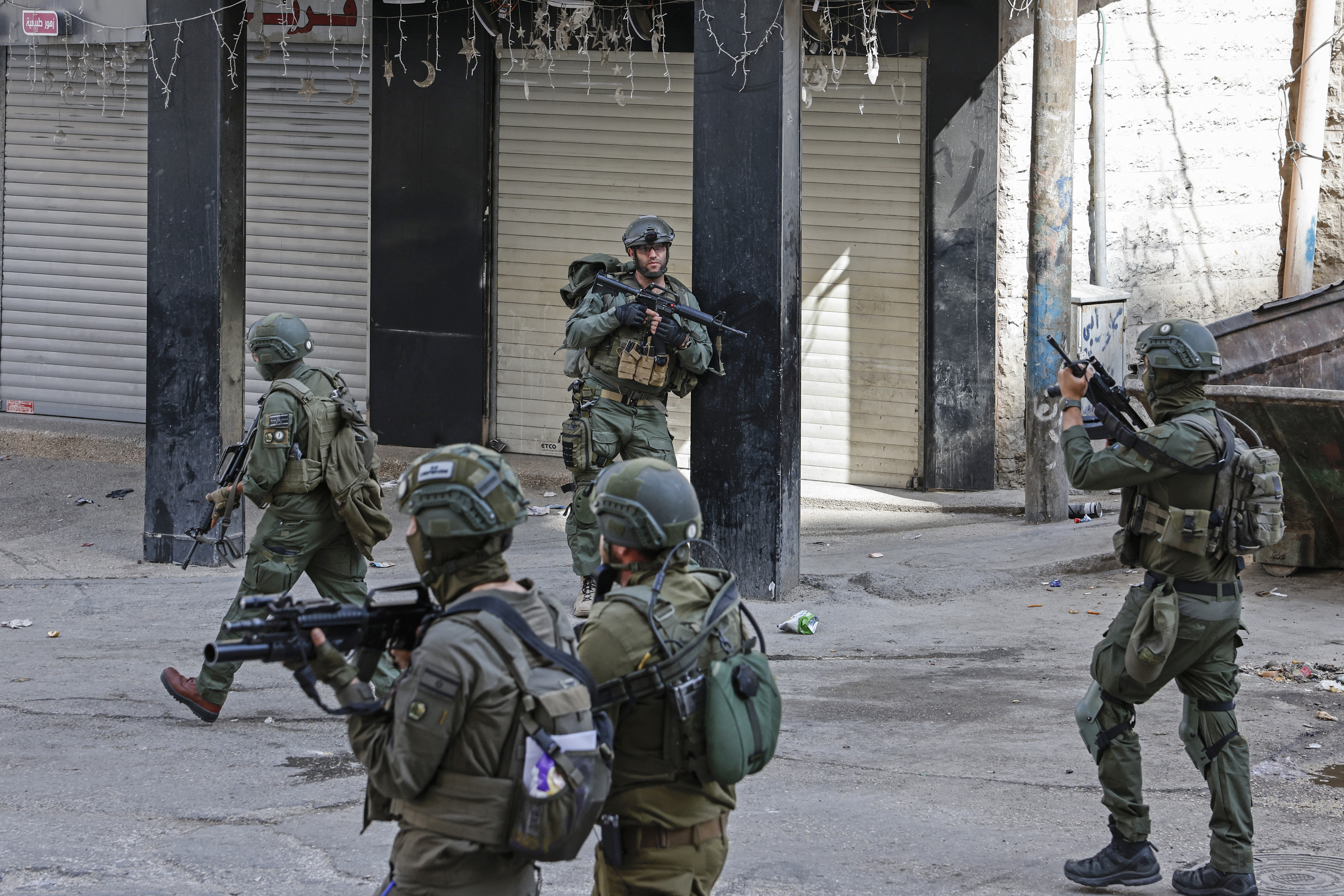 تصاعد التوتر في الضفة: استشهاد شاب فلسطيني برصاص الاحتلال