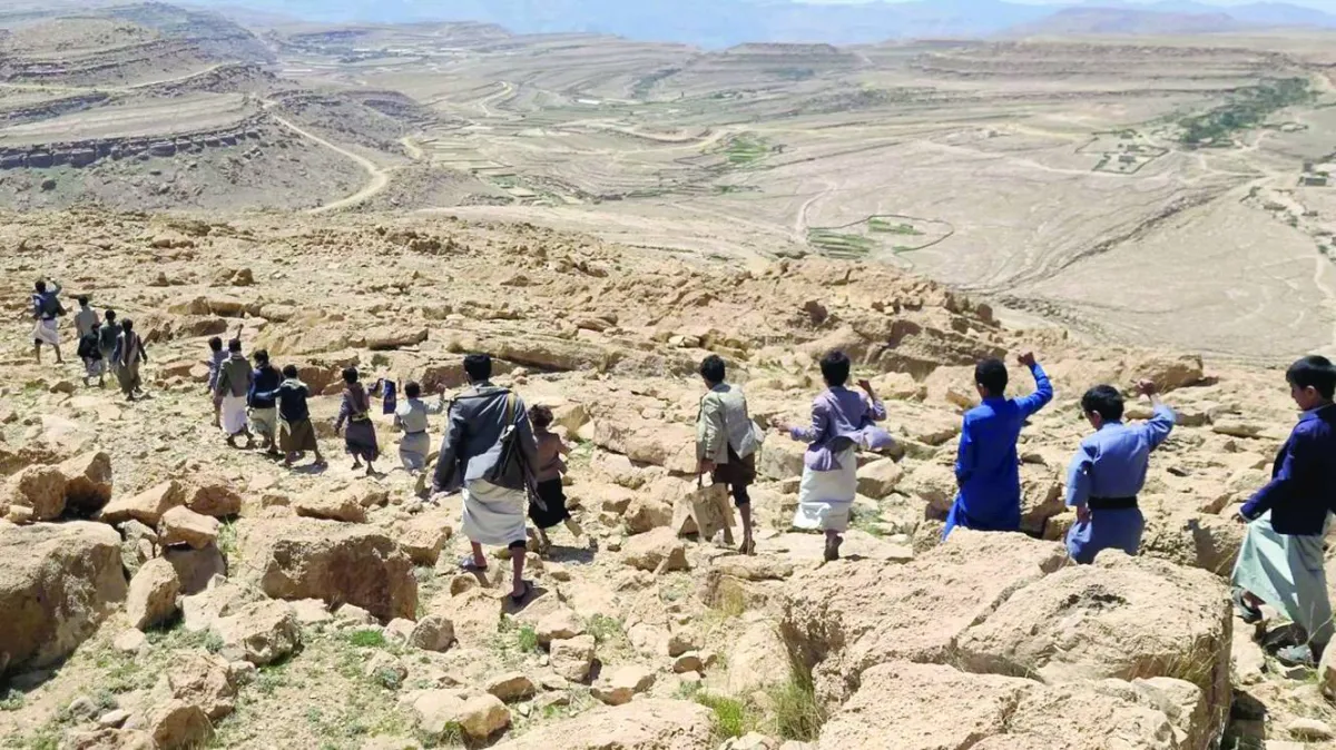 مراكز صيفية الحوثيين: أنشطة ترفيهية تغطي تجنيد الأطفال
