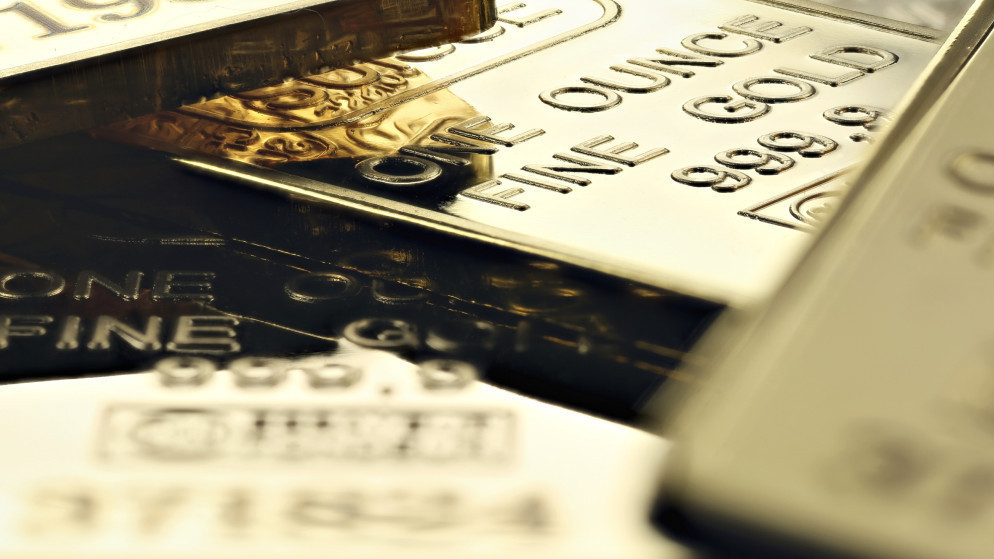ارتفاع أسعار الذهب مع تراجع النفط وأمل في إنهاء النزاع الإيراني