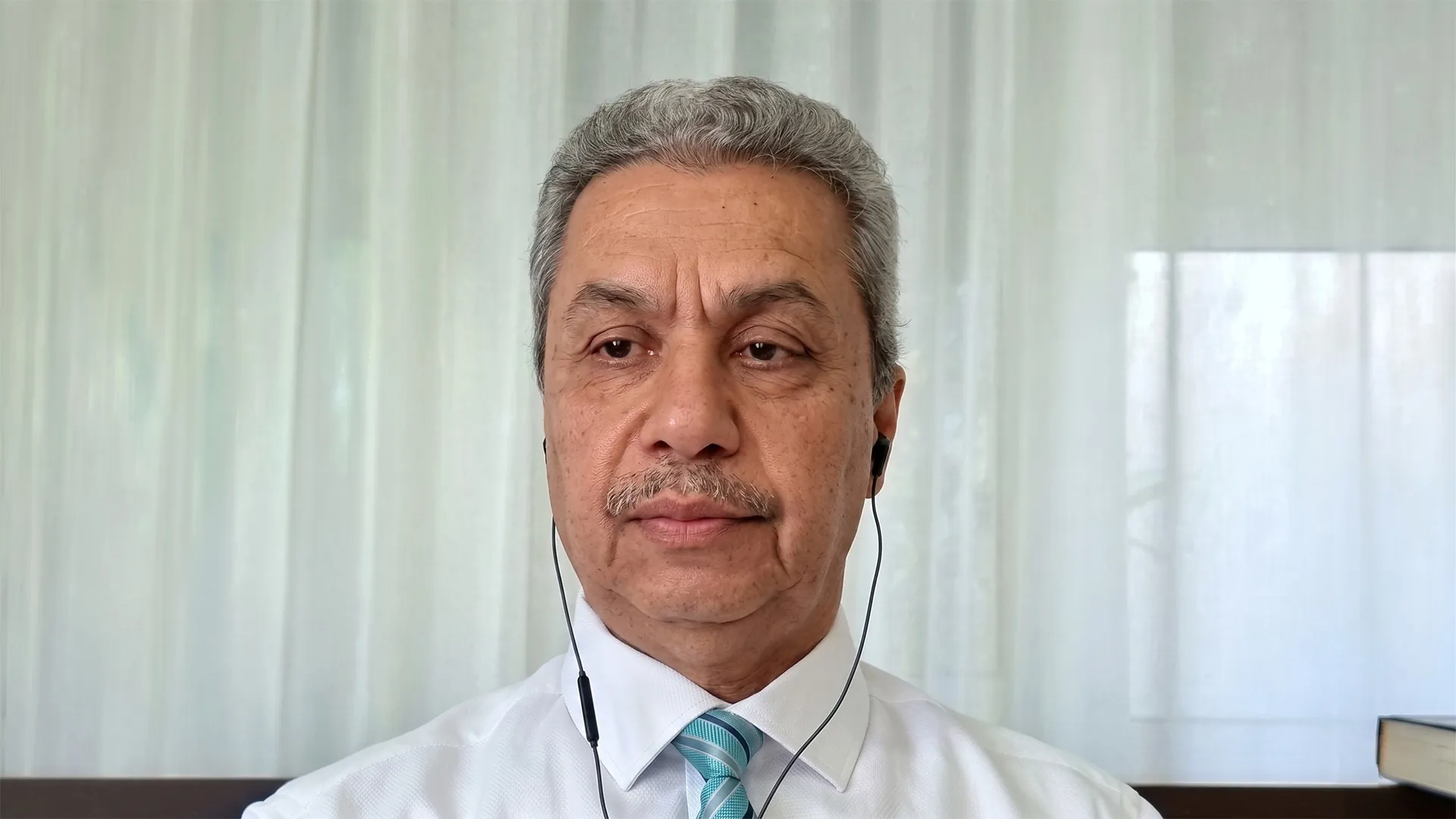 خبير اقتصادي يستبعد سيناريو انفجار نووي بسبب اغلاق ابار النفط الايرانية