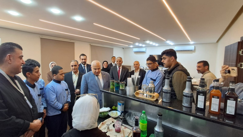 وزير العمل يركز على تطوير مهارات العاملين بقطاع السياحة بالعقبة