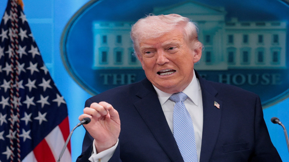 ترامب يبحث خيارات للضغط على ايران وسط جمود المفاوضات