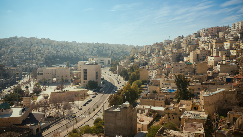 تحذيرات من طقس مغبر ورياح قوية في عدة مناطق