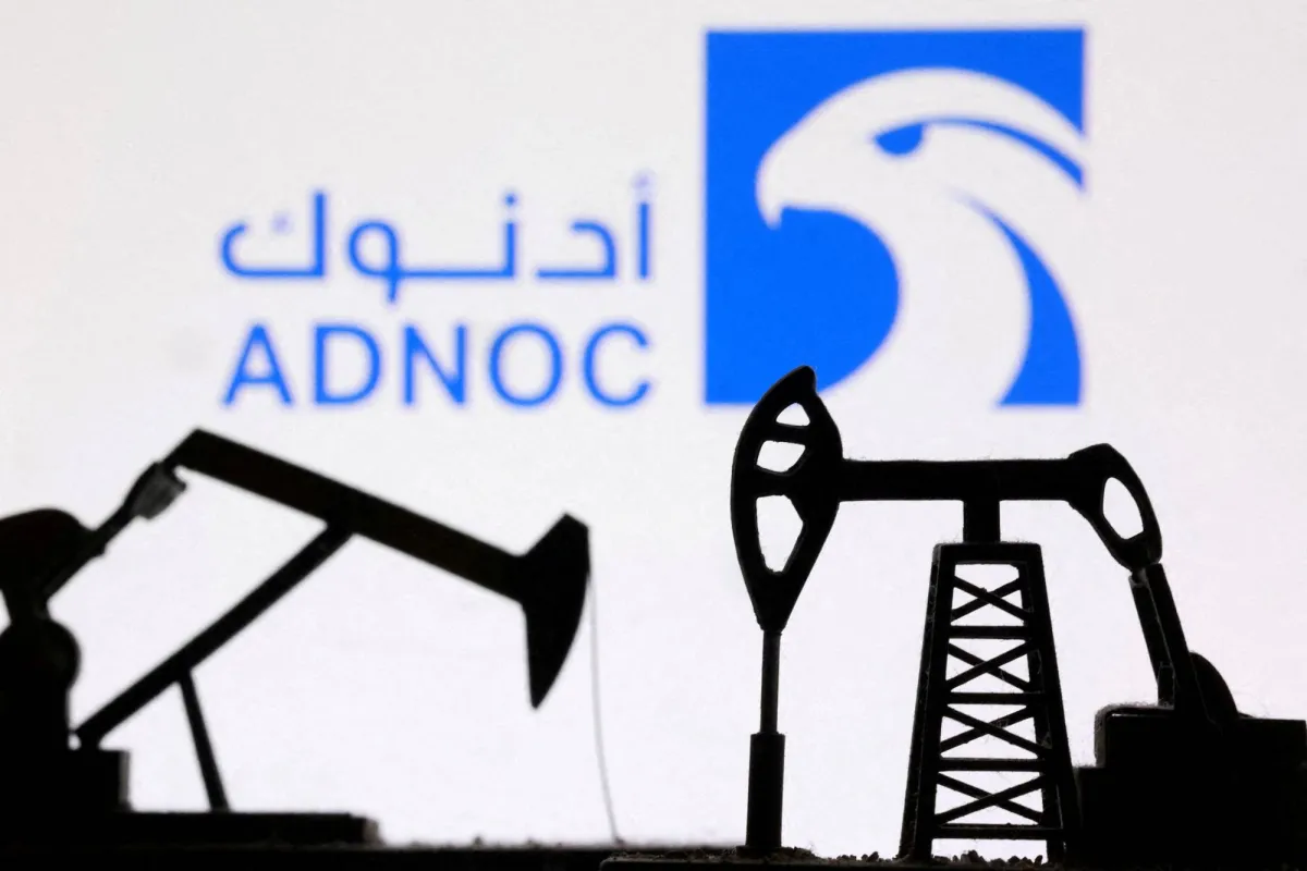 الامارات تنجز نصف مشروع خط انابيب النفط الجديد لتفادي هرمز