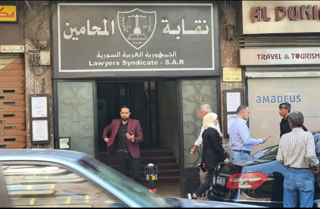 قيود جديدة تلاحق رموز النظام السابق.. نقابة المحامين تتحرك