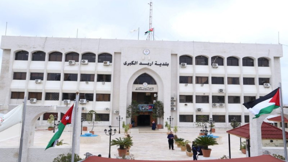 بلدية اربد تنهي اعمال تعبيد الطرق في منطقة المغير