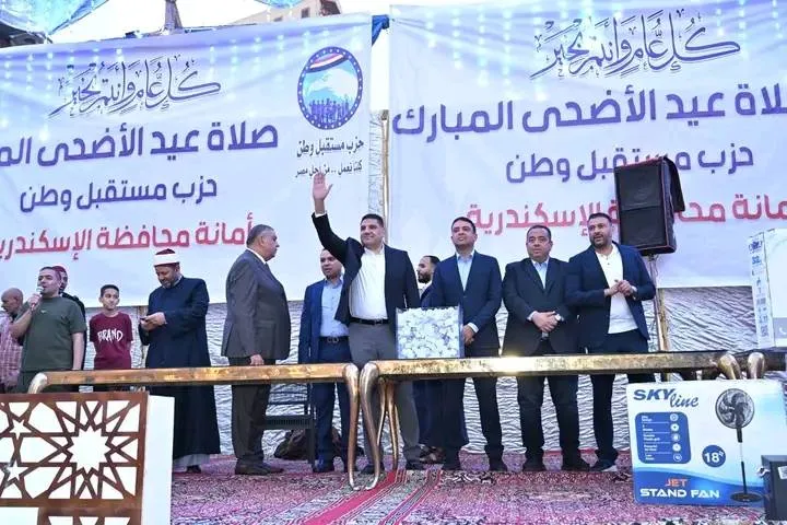 مبادرات الاحزاب المصرية في العيد بين خدمة المواطن وطموحات سياسية