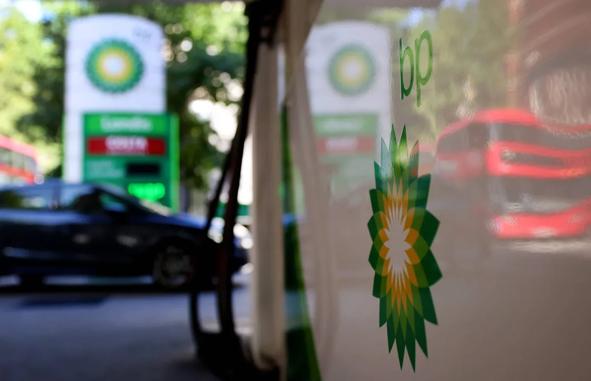ازمة في بي بي البريطانية اقالة رئيس مجلس الادارة تهز اسواق الطاقة