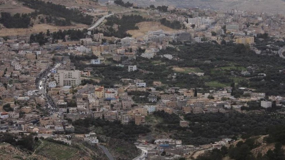 تحسين الرقابة البيئية في الطفيلة عبر تركيب أجهزة تتبع على مركبات السماد العضوي