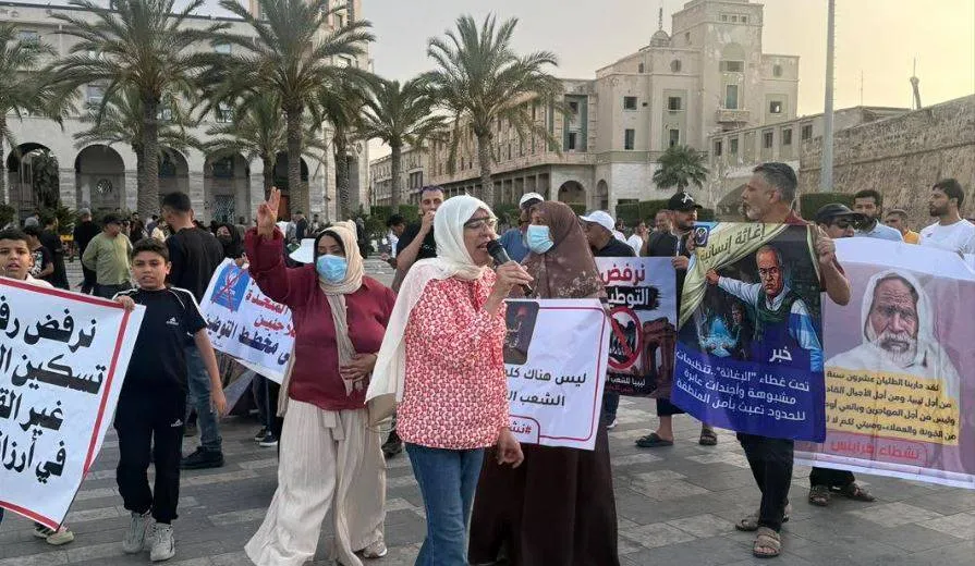 تصاعد الاحتجاجات في ليبيا ضد توطين المهاجرين وأزمة جديدة تتفاقم