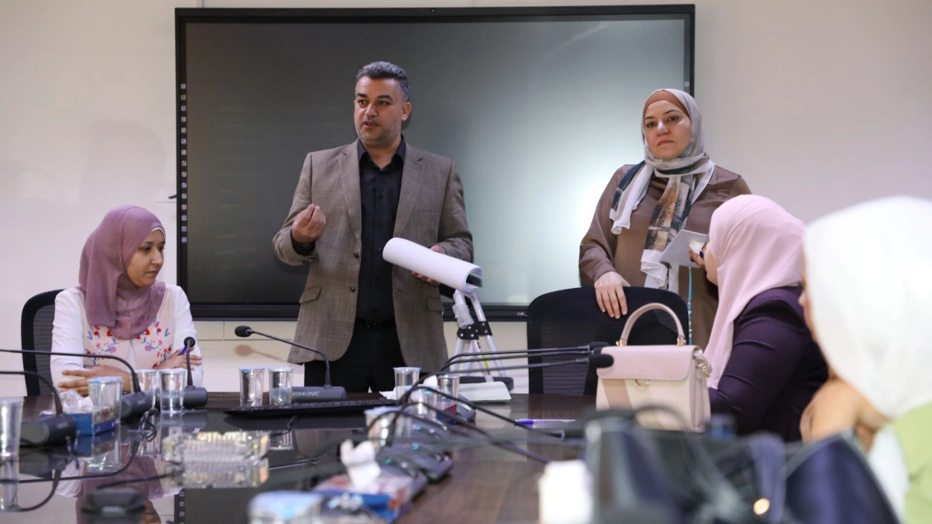 امتحان اعتماد مترجمي لغة الإشارة يعزز حقوق الأشخاص ذوي الإعاقة