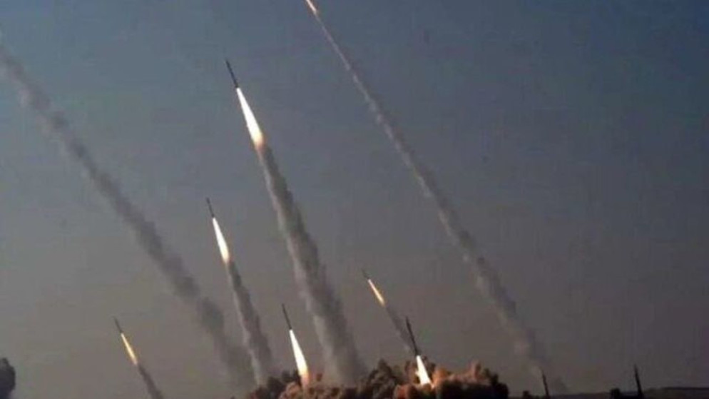 توترات متزايدة: إيران تطلق صواريخ نحو إسرائيل والجيش يتأهب