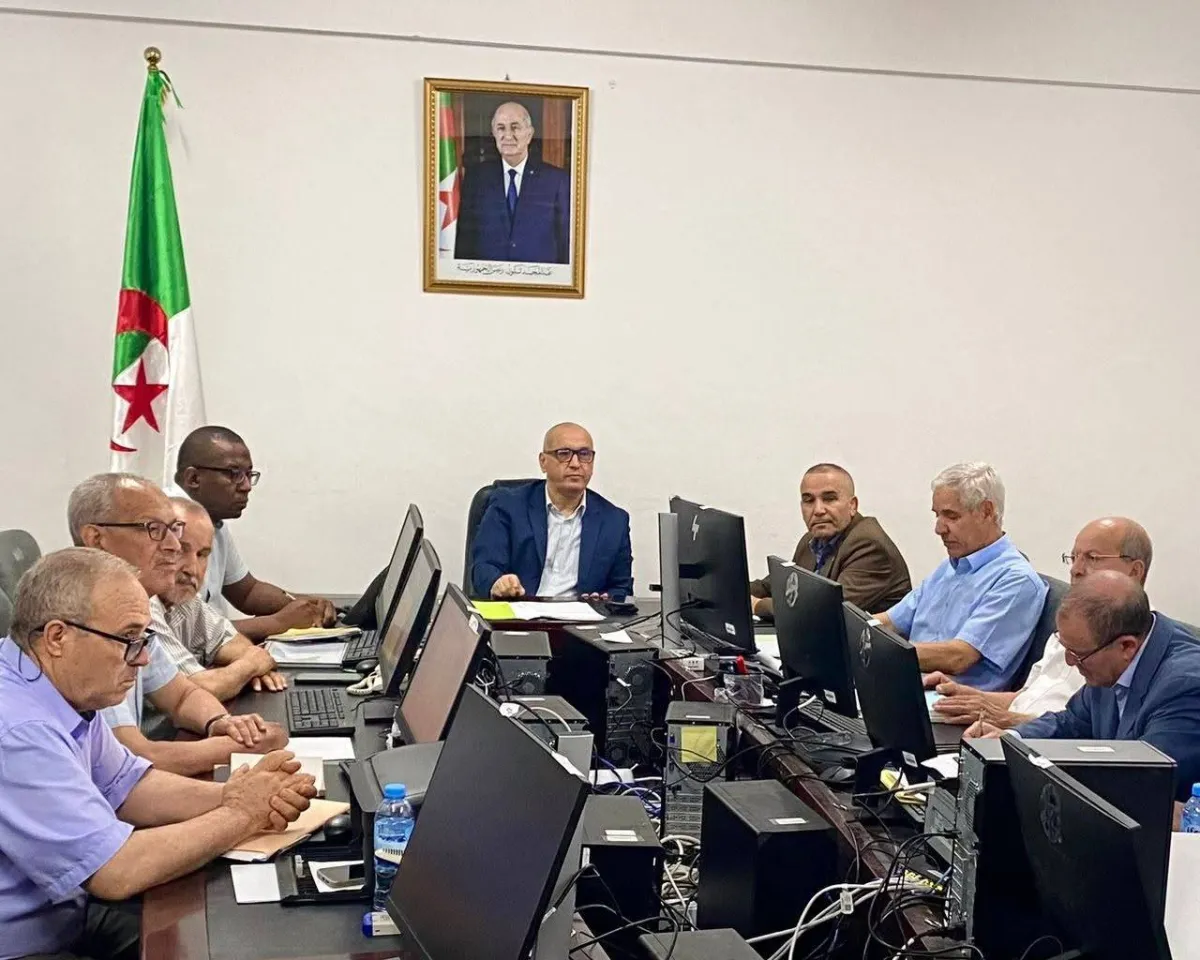 الجزائر تستعد لانتخابات البرلمان وسط أجواء تنافسية مشددة