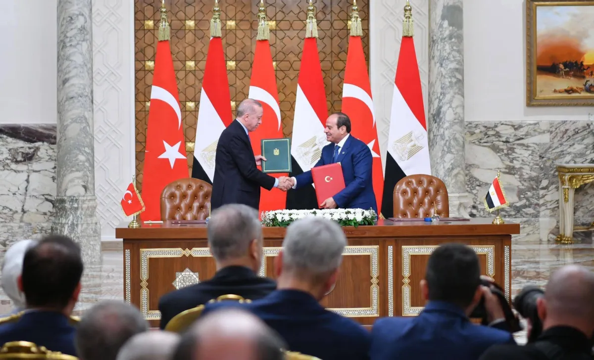 التعاون العسكري المصري التركي في ظل التحديات الإقليمية