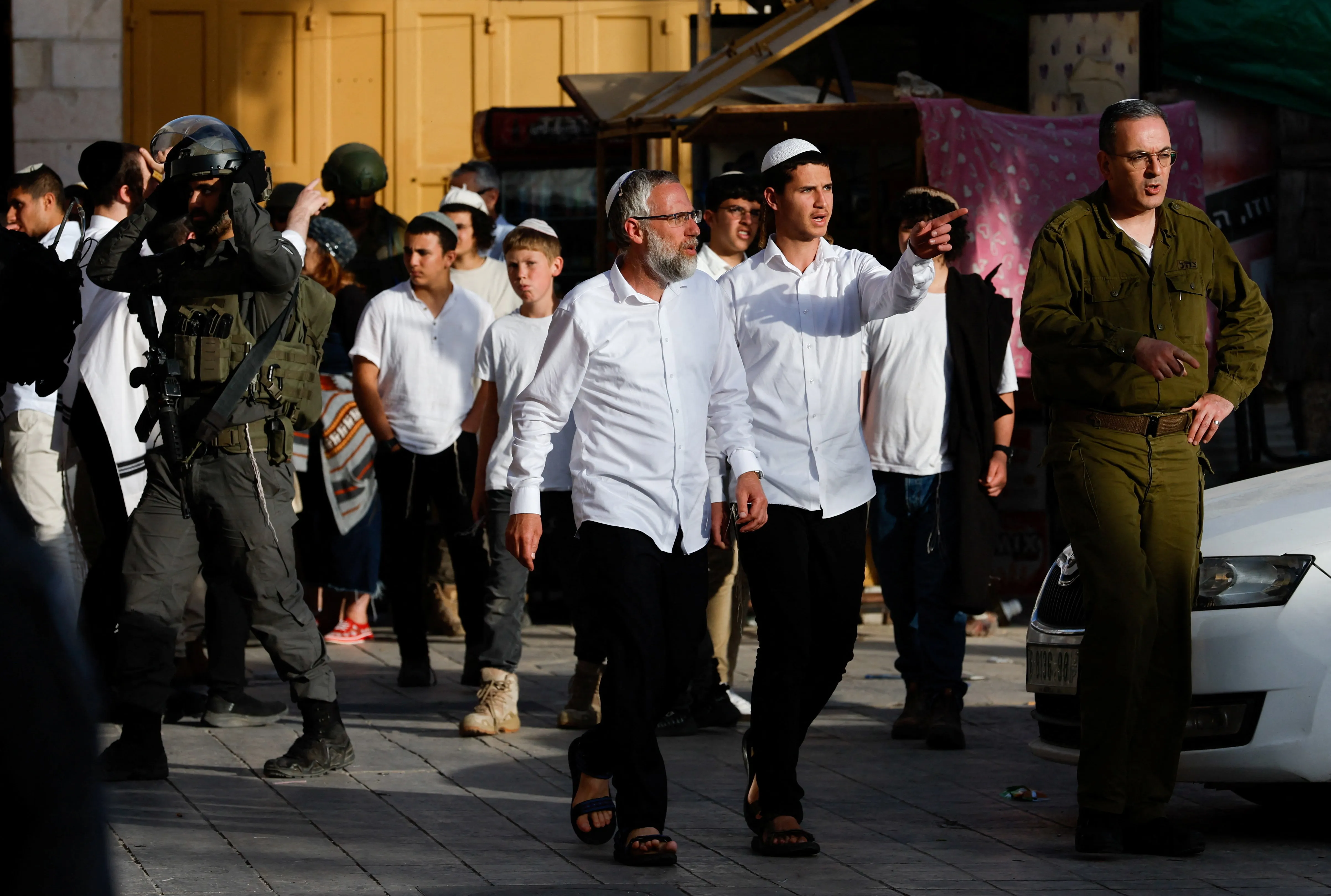 تقرير يكشف عن دعم إسرائيلي لهجمات المستوطنين ضد الفلسطينيين