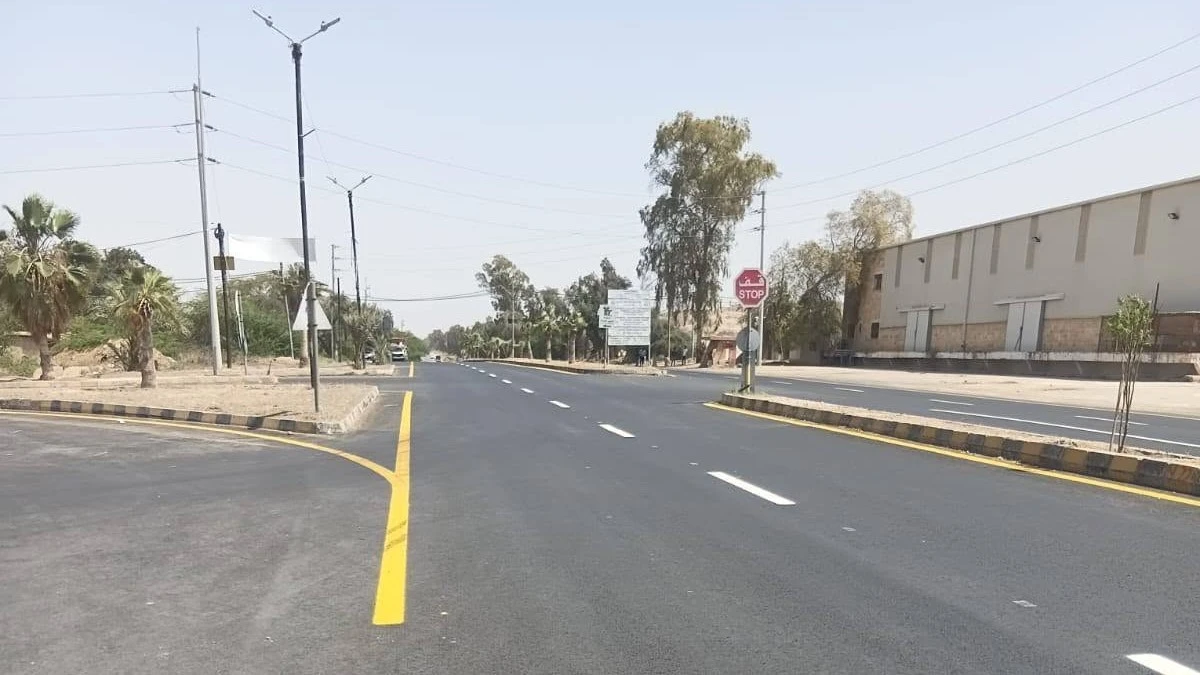 تحسينات جديدة على طريق دير علا تعزز الأمن والسلامة المرورية