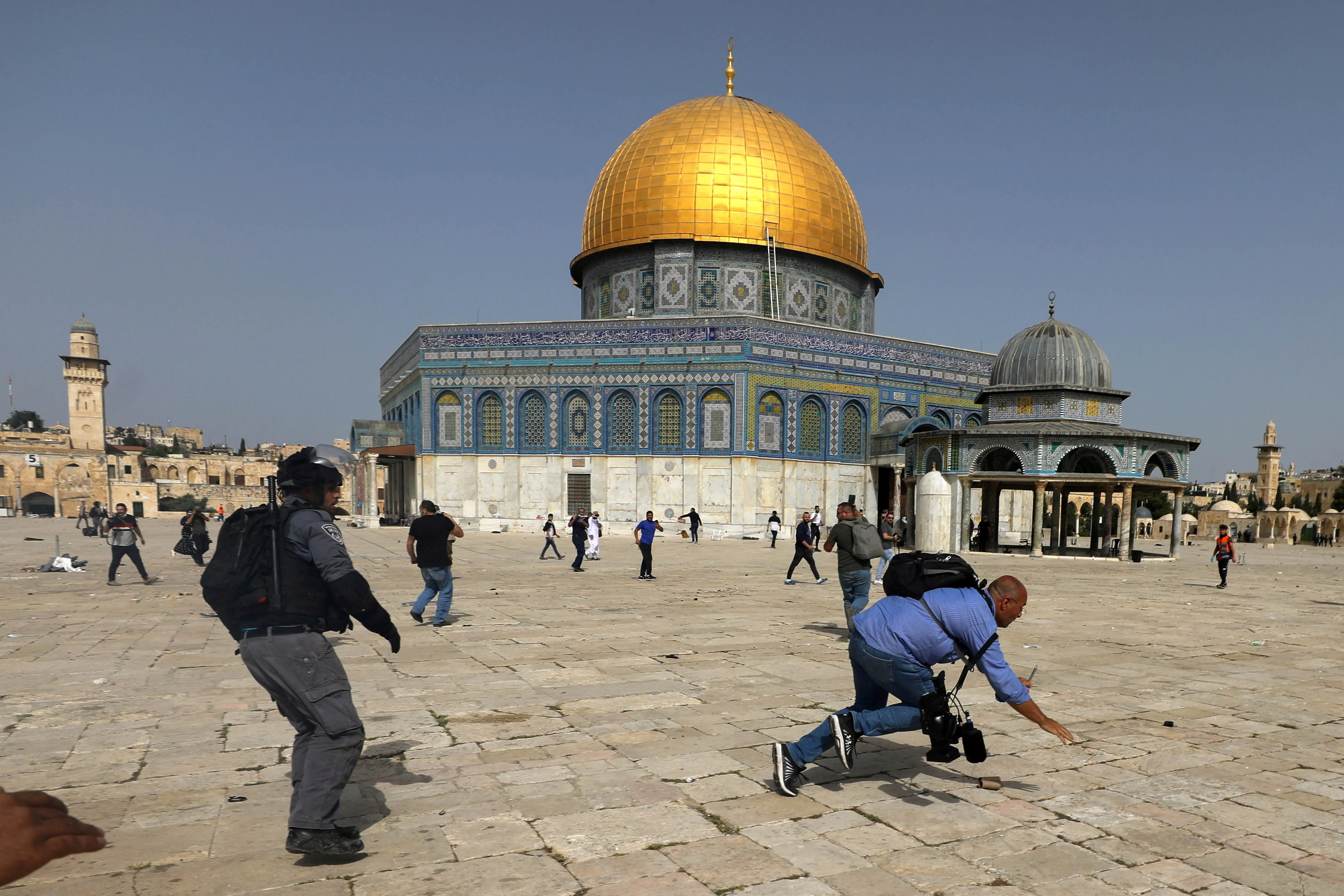 تضييق الخناق على الصحفيين في القدس يهدد حرية التعبير