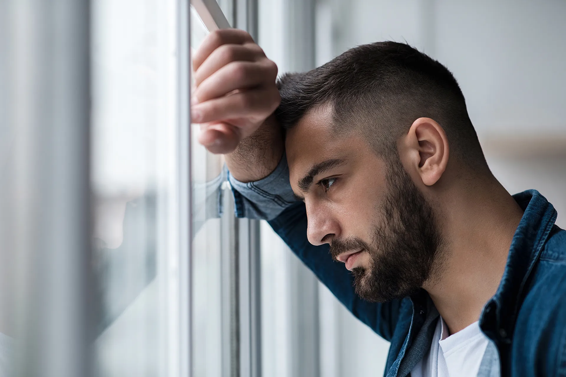 هل أنت السبب في رحيل أصدقائك؟ تعرف على العلامات الخفية