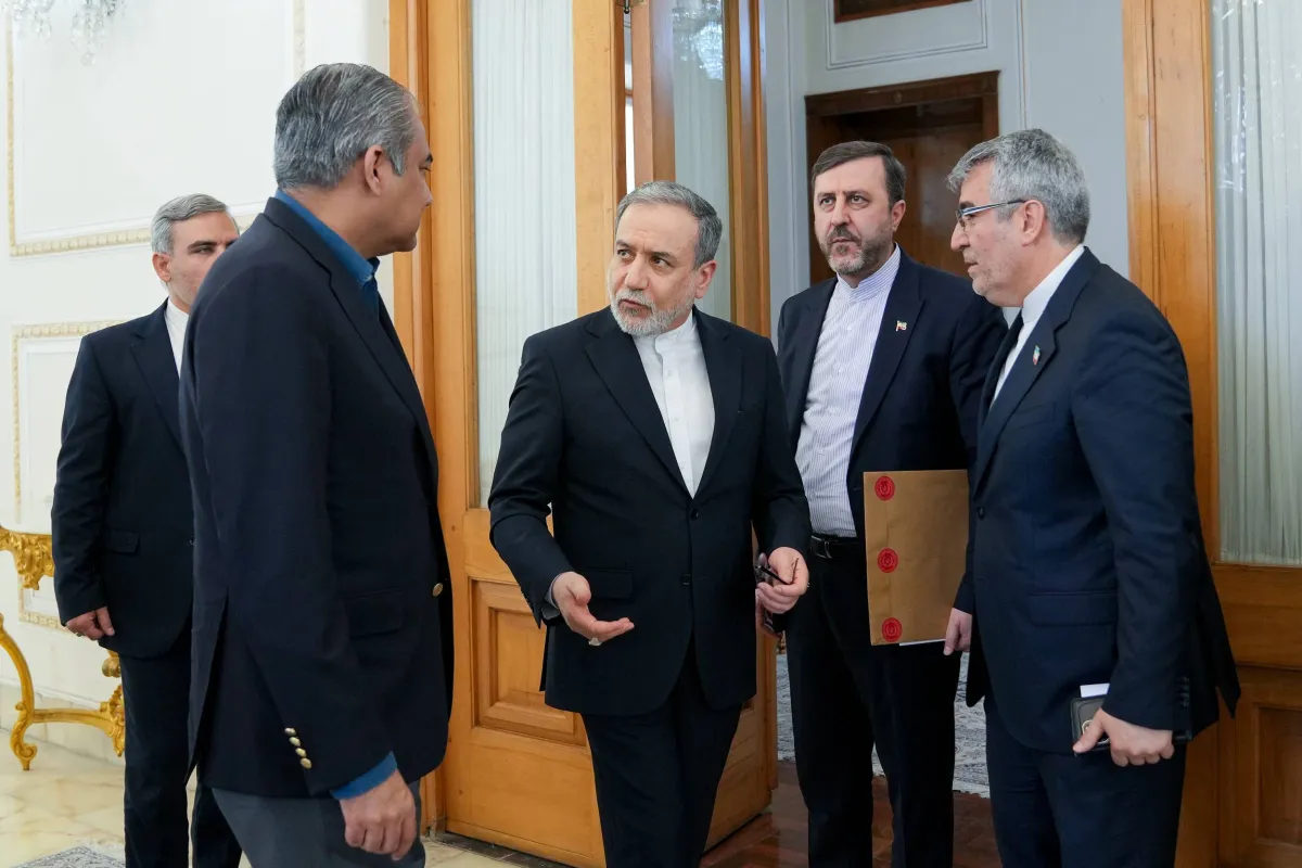 إيران تتحدث عن تفاصيل مذكرة تفاهم إسلام آباد رغم الشكوك