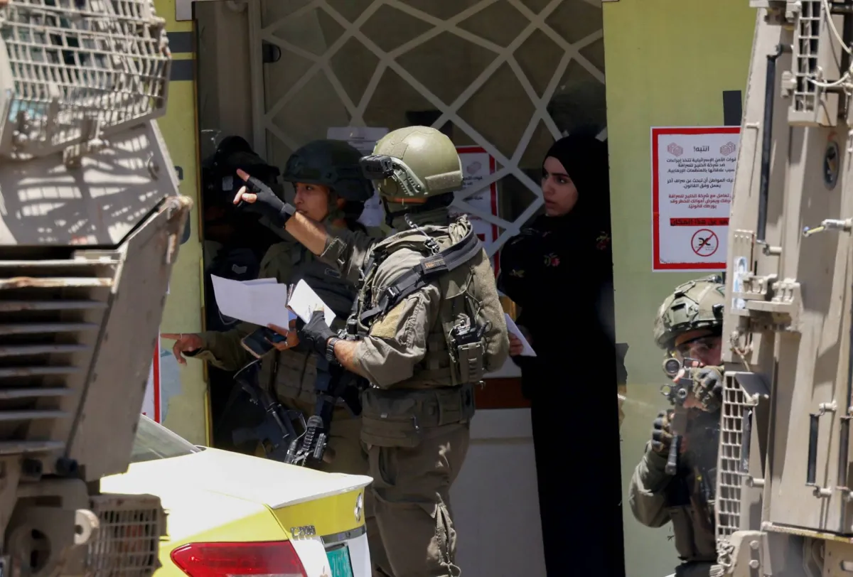 تقرير يشير إلى تدهور المؤسسات المالية الفلسطينية تحت ضغوط جديدة