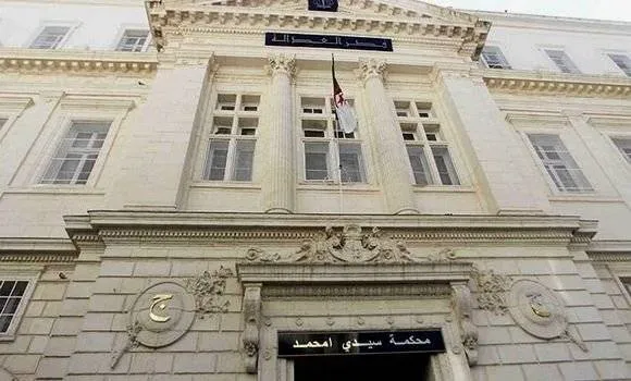 الفساد يلاحق وزير السكن السابق في الجزائر بعقوبة قاسية