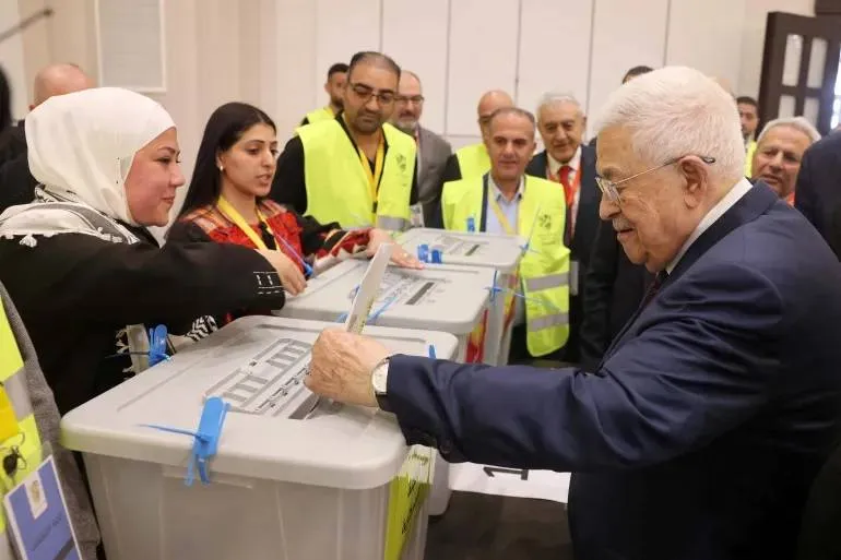 استعدادات جديدة للانتخابات الفلسطينية وتحذيرات من الانفراد بالسلطة
