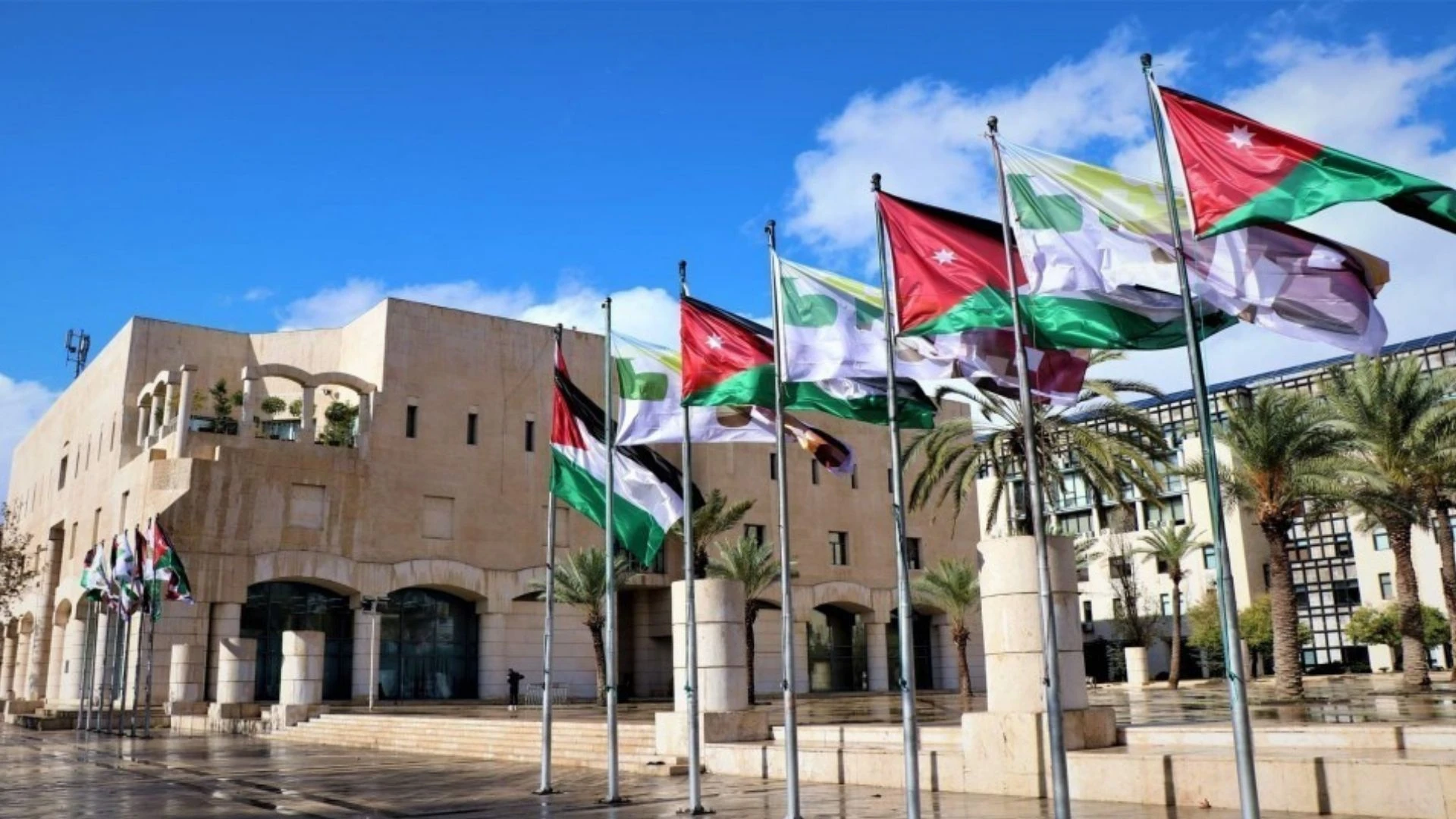 اتفاقيات جديدة تعزز التعاون والتنمية في عمان