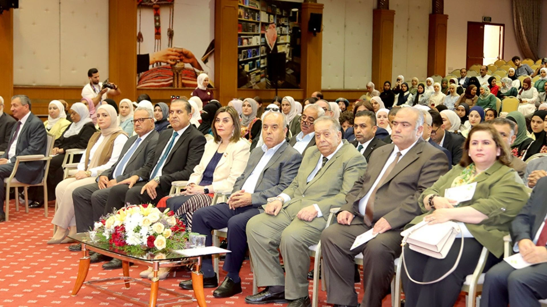 اللغة العربية تعزز الهوية الوطنية وتدعم الانتماء