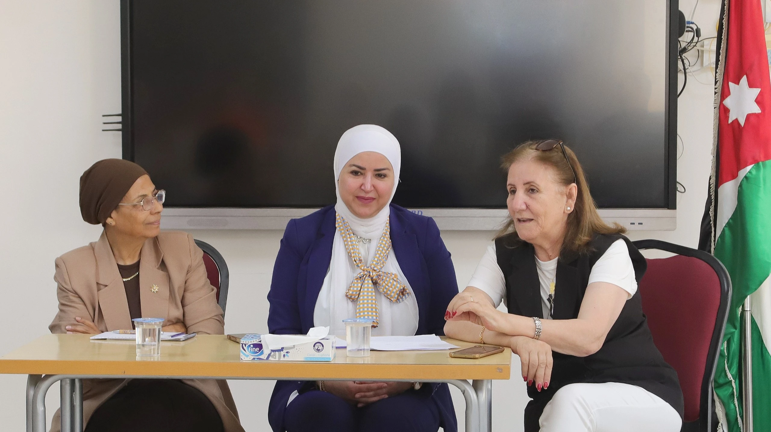 برلمان الطفل الأردني يجتمع مع برلمانيات عربيات لمواجهة العنف ضد المرأة