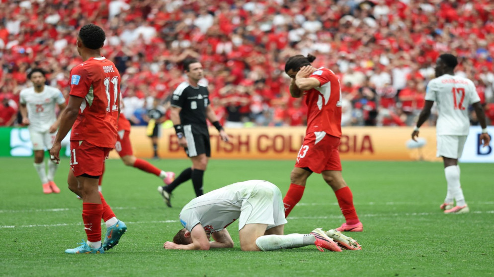 المنتخب السويسري يتألق في كأس العالم ويحقق الفوز على كندا