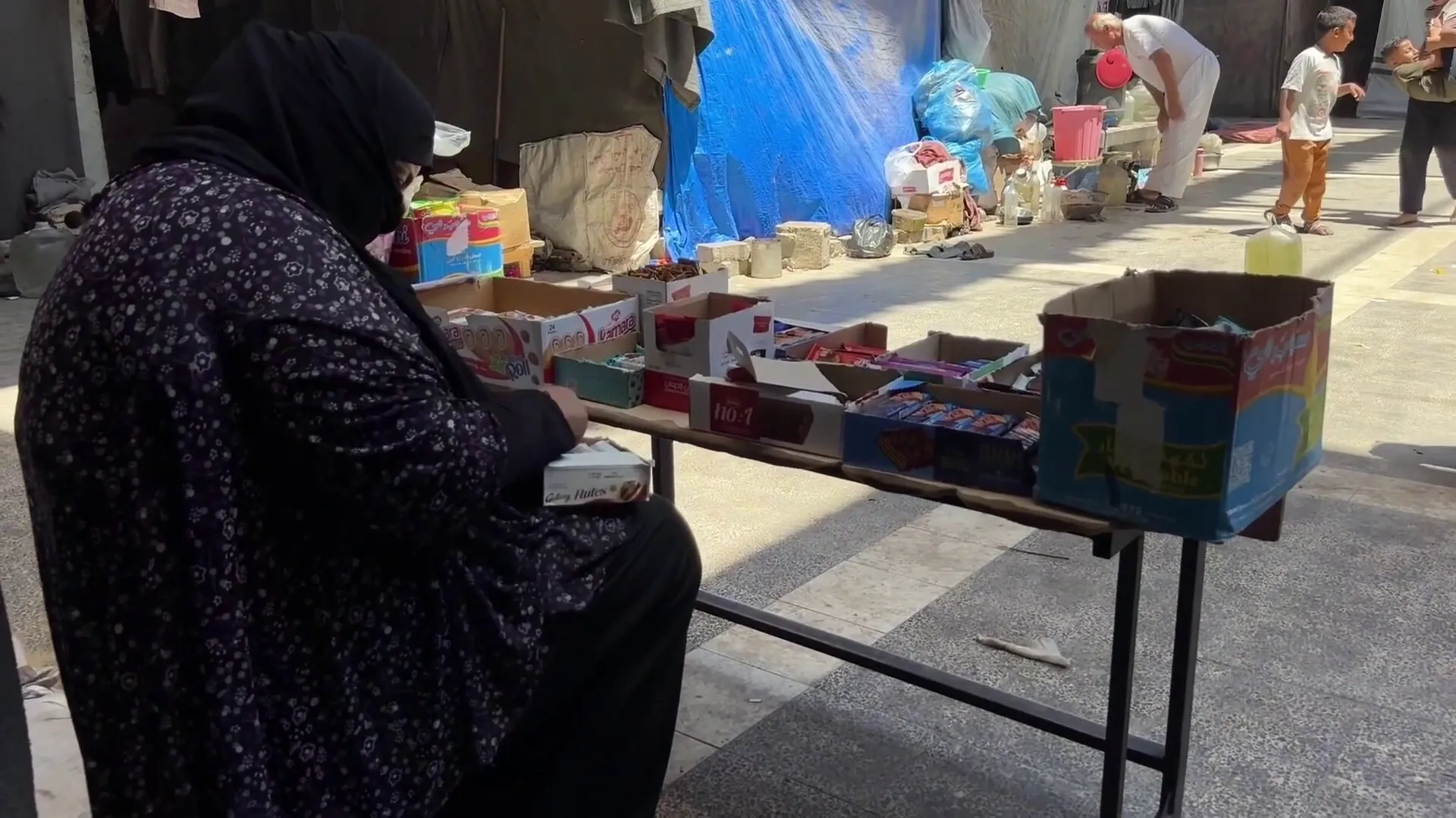 نساء غزة في مواجهة تحديات الحياة اليومية عبر مشاريع صغيرة