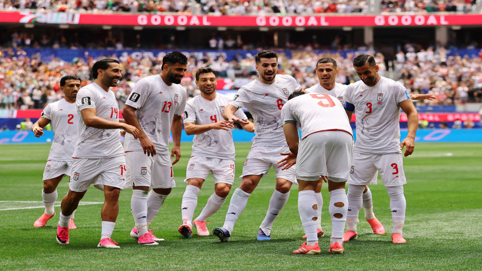 تخفيف قيود السفر للمنتخب الإيراني قبل مواجهة كأس العالم