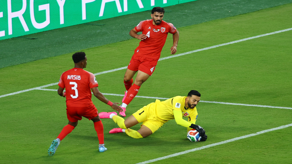 تحديات المنتخب الوطني في مواجهة الجزائر وتأثير الكرات الثابتة