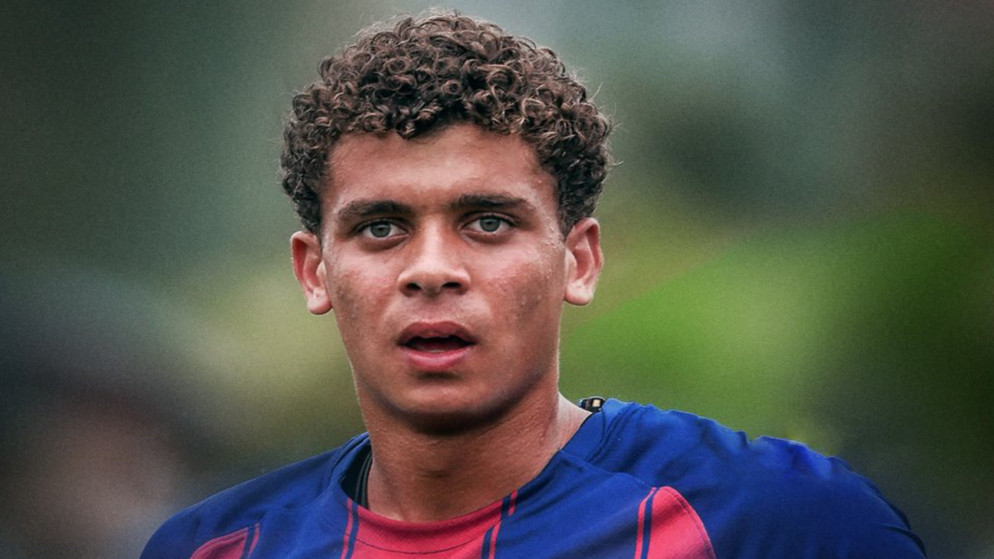 برشلونة يعلن التعاقد النهائي مع موهبة مصرية شابة
