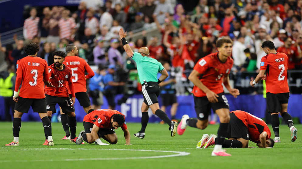 مصر تحقق إنجازا تاريخيا في كأس العالم بالتعادل مع إيران