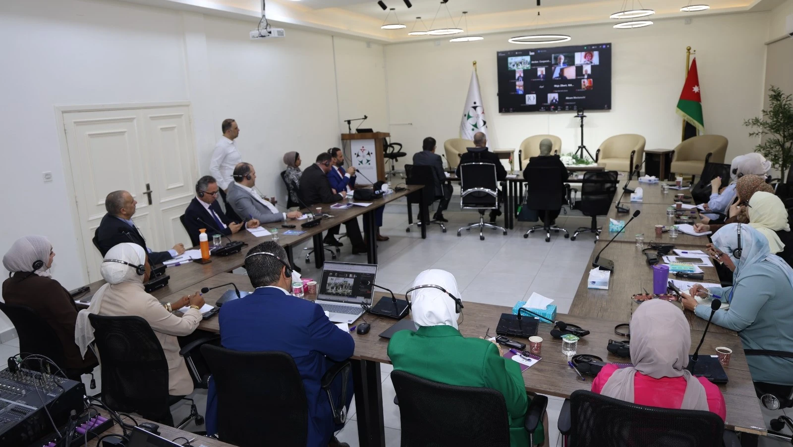 جلسة تفاعلية تعزز دور التعاونيات في التنمية المستدامة