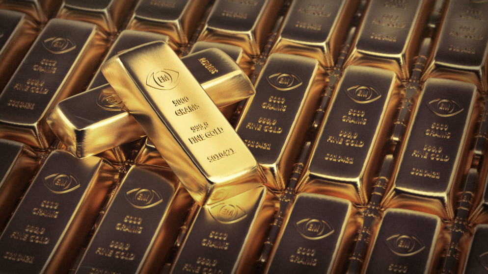تراجع حاد في أسعار الذهب يهدد استقرار السوق