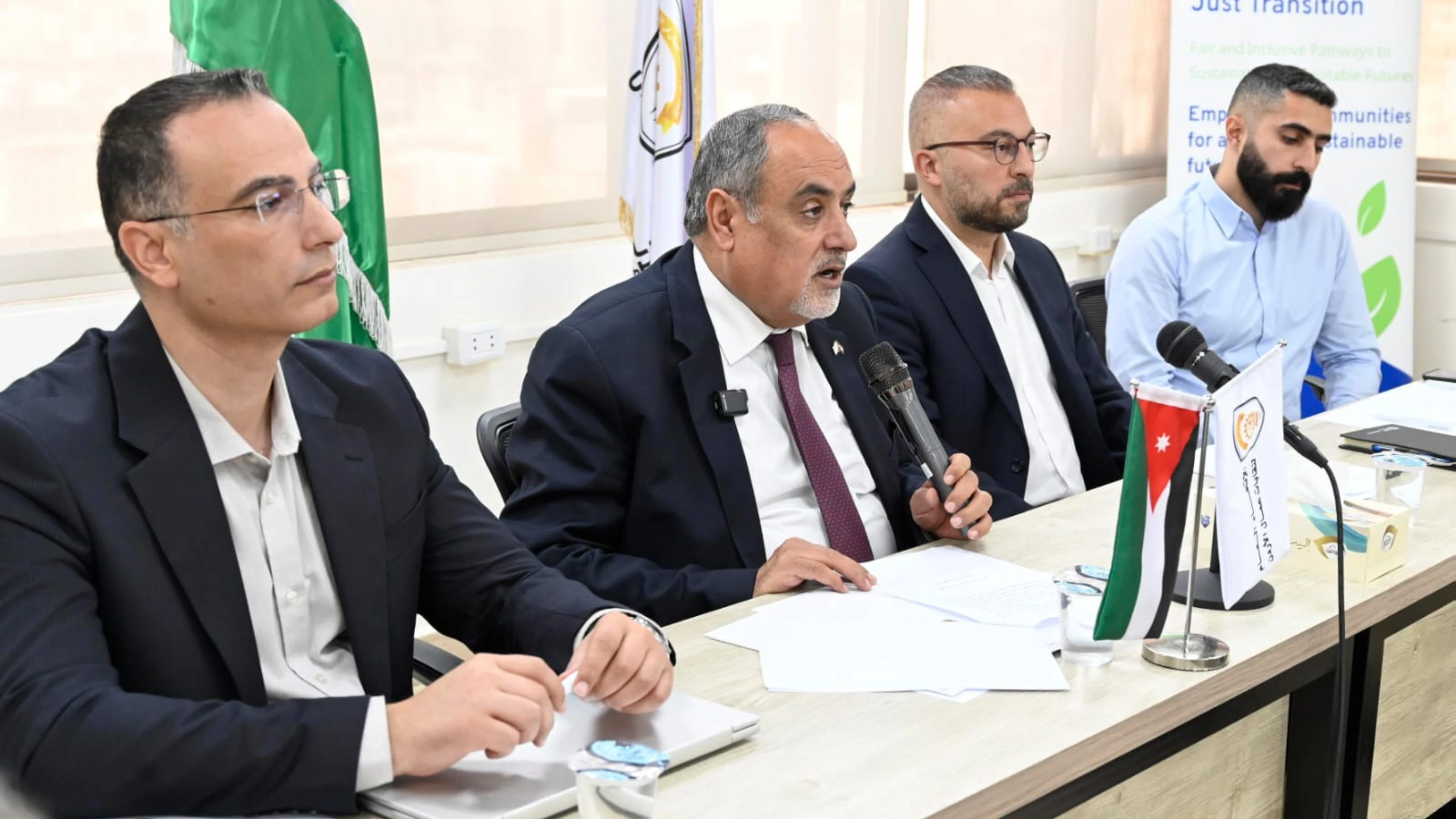 نقابات العمال تتبنى ورقة موقف حول التغير المناخي