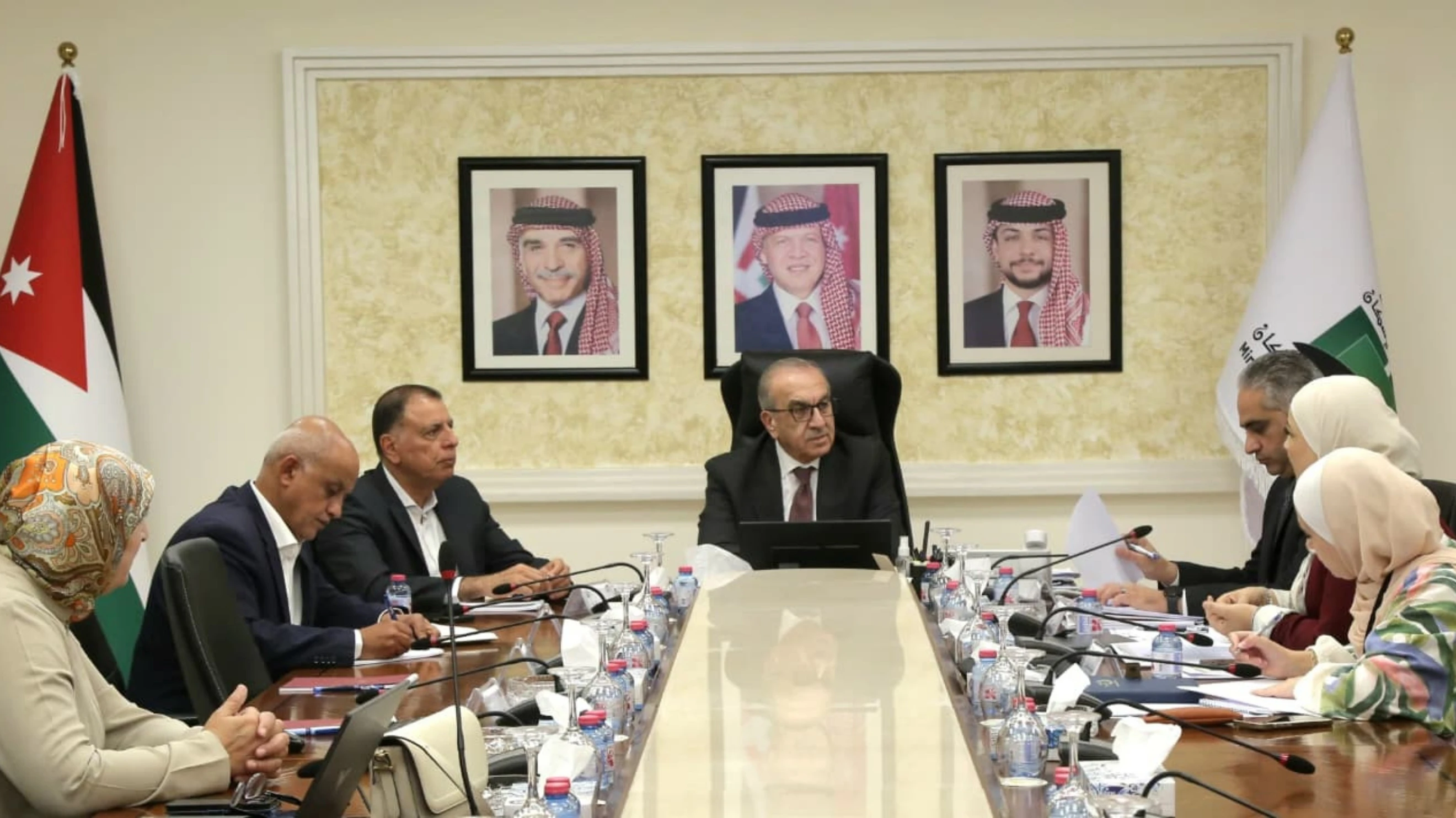 تطوير المنافذ الحدودية: اجتماع وزاري يناقش تحديث الكرامة وجابر