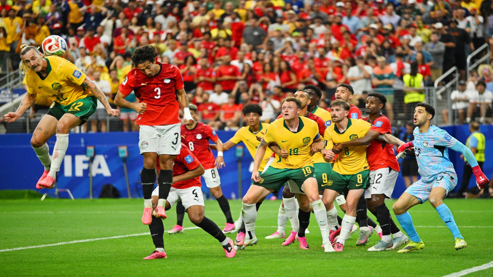محمد هاني يدخل التاريخ كأول لاعب يسجل هدفين عكسيين في كأس العالم