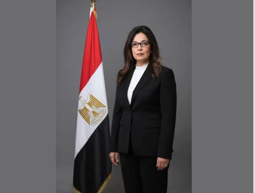 جدل واسع بعد الحكم القضائي ضد وزيرة الثقافة المصرية