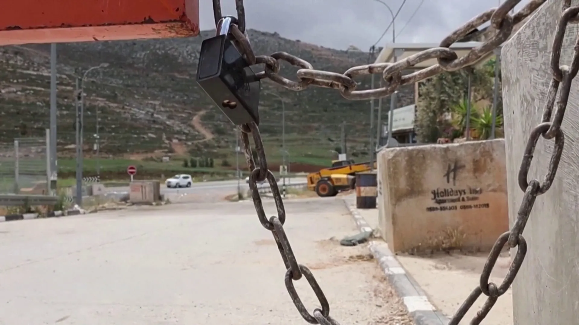 سنجل تحت الحصار.. معاناة يومية في ظل مخطط استيطاني