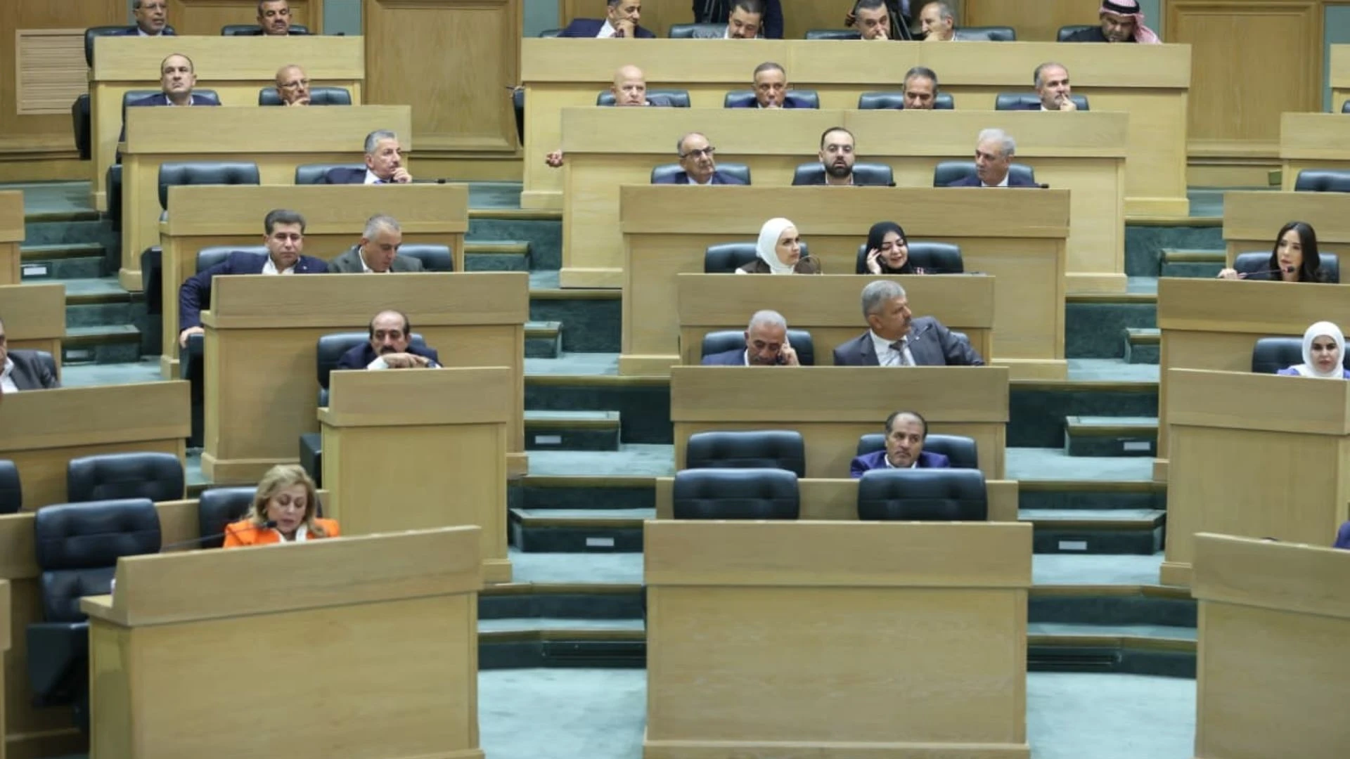 مجلس النواب يوافق على مشاريع قوانين جديدة لتعزيز الإدارة المحلية والتعليم العالي