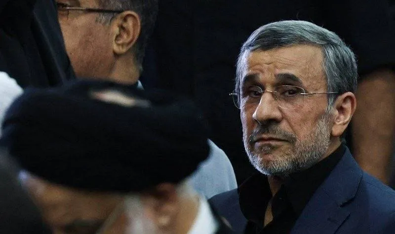 أحمدي نجاد يرد على مزاعم علاقته بإسرائيل ويؤكد استمراره في العمل السياسي