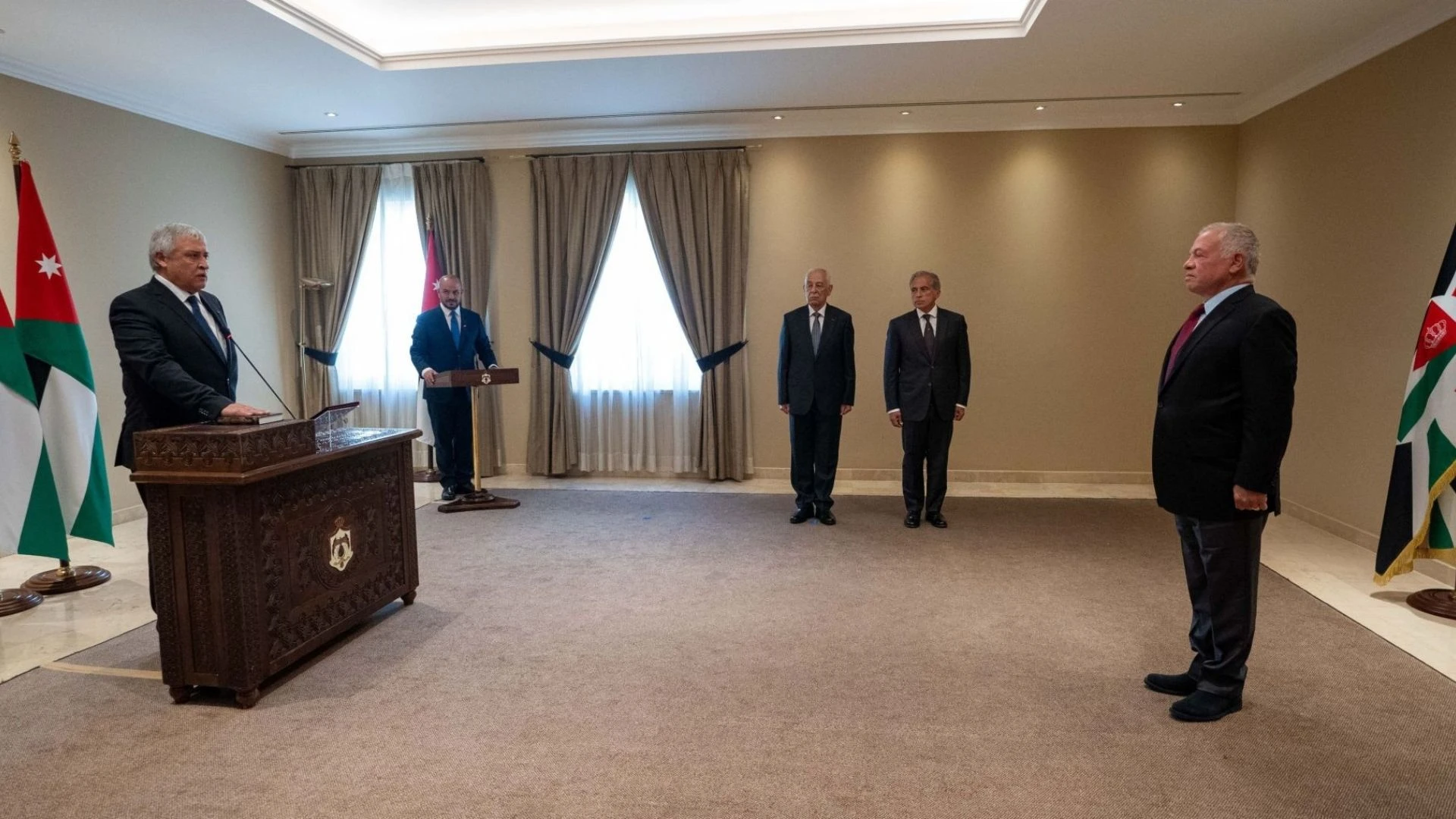 تعديل وزاري جديد في الحكومة الأردنية برئاسة حسان